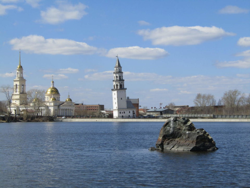 Невьянская башня и собор
