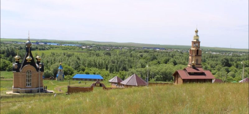 Свято-Николаевский женский монастырь "Святые пещеры". Общий вид обители