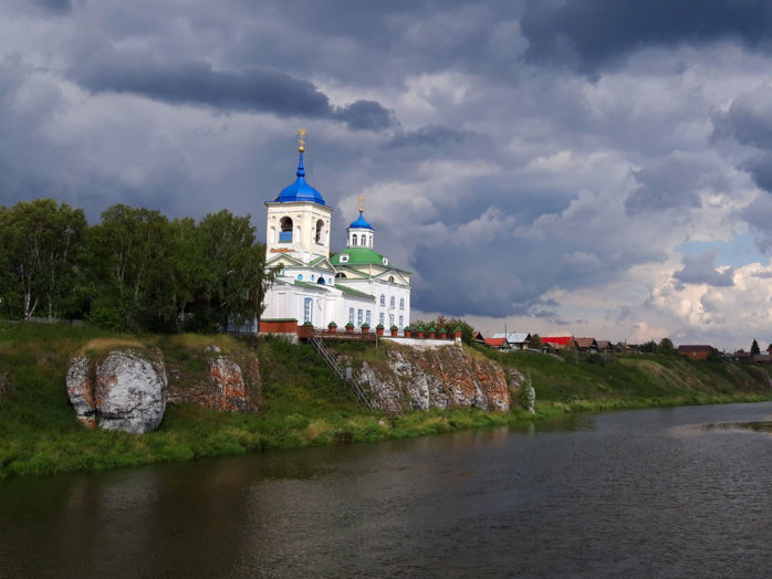 Храм Георгия Победоносца в селе Слобода