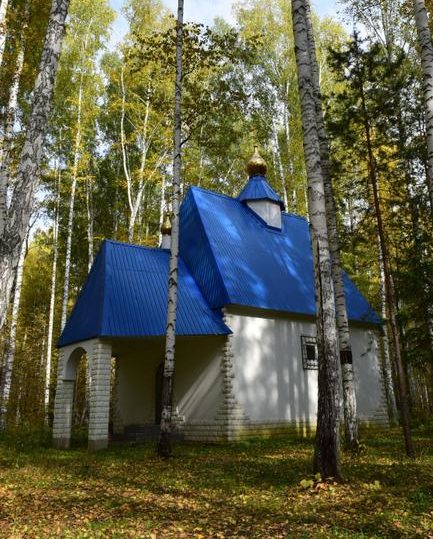 Никольский храм у святого источника "Тавдинский Ржавец"