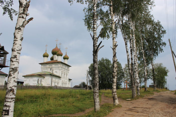 Пейзаж с Никольским храмом в Ныробе