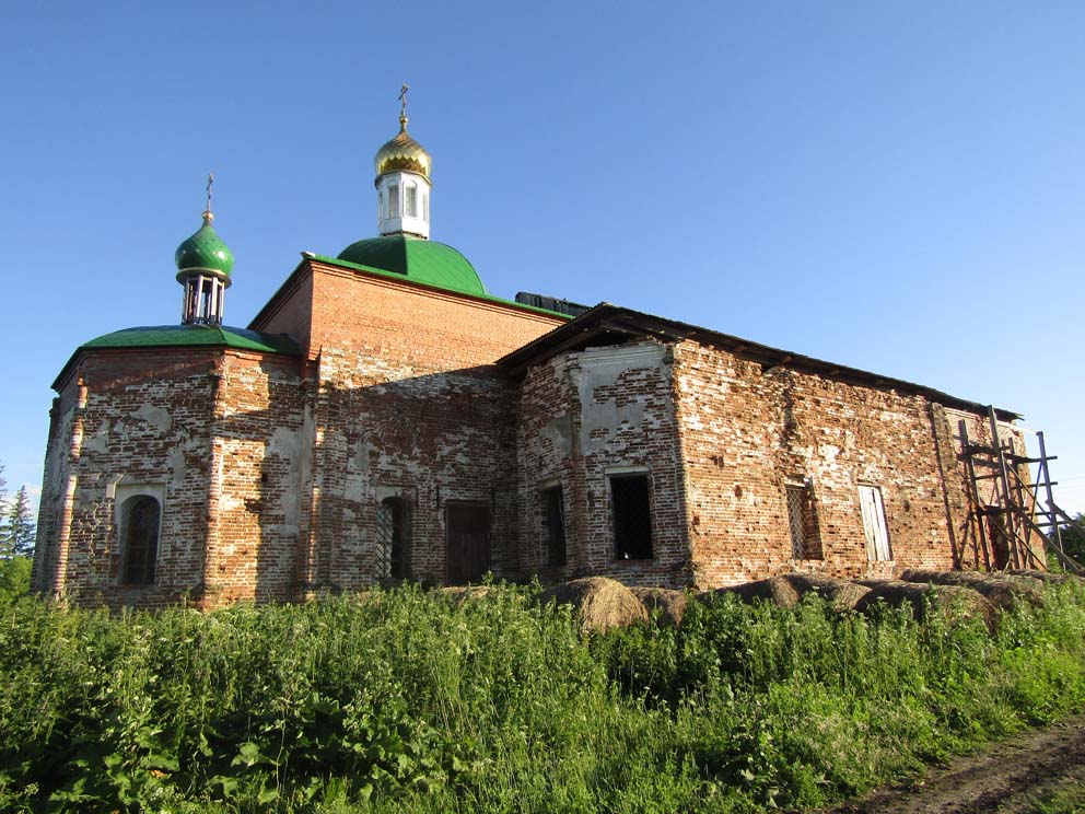 Деревня Гуляева: храм Преображения Господня