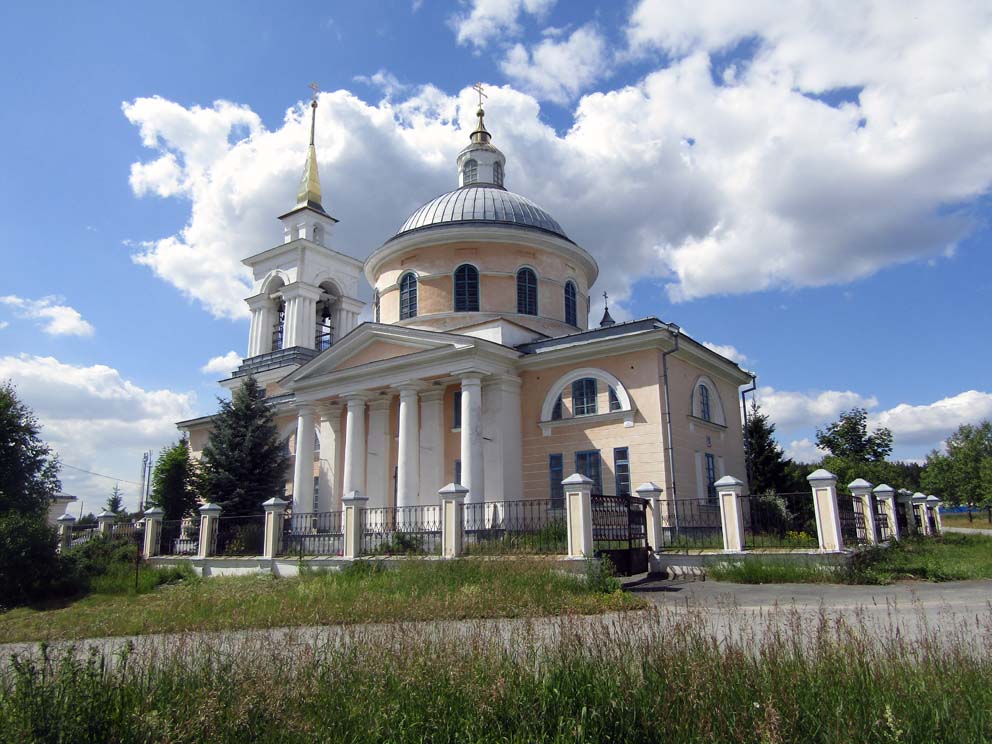 Село Новопышминское: храм Николая Чудотворца. Фото Алексея Рычкова