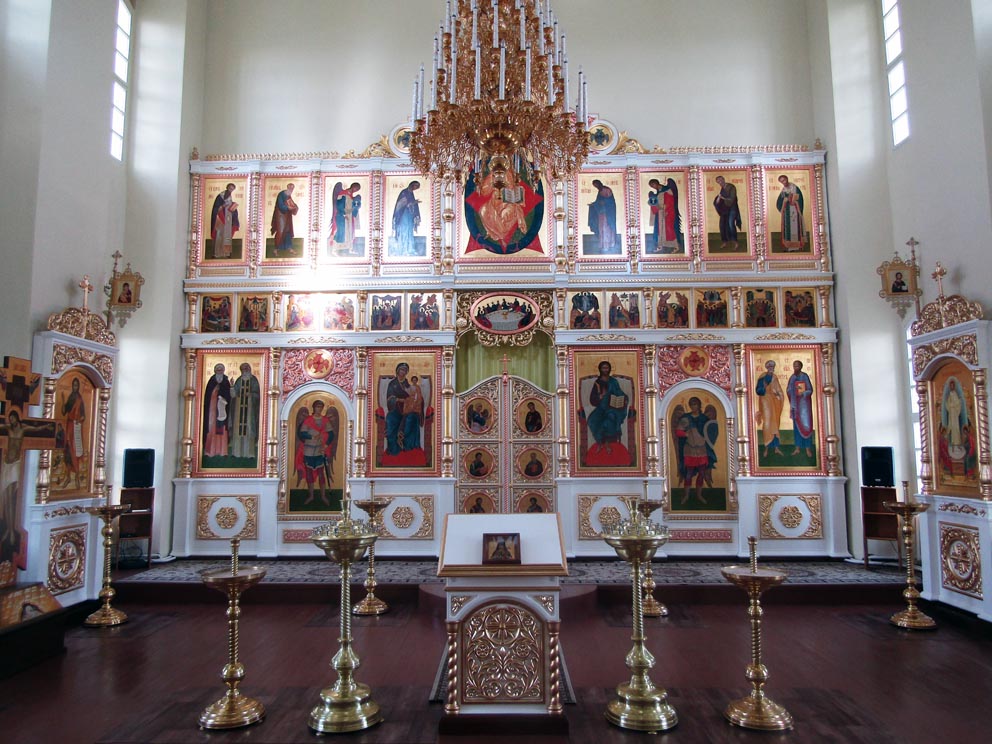 Иконостас верхнего храма