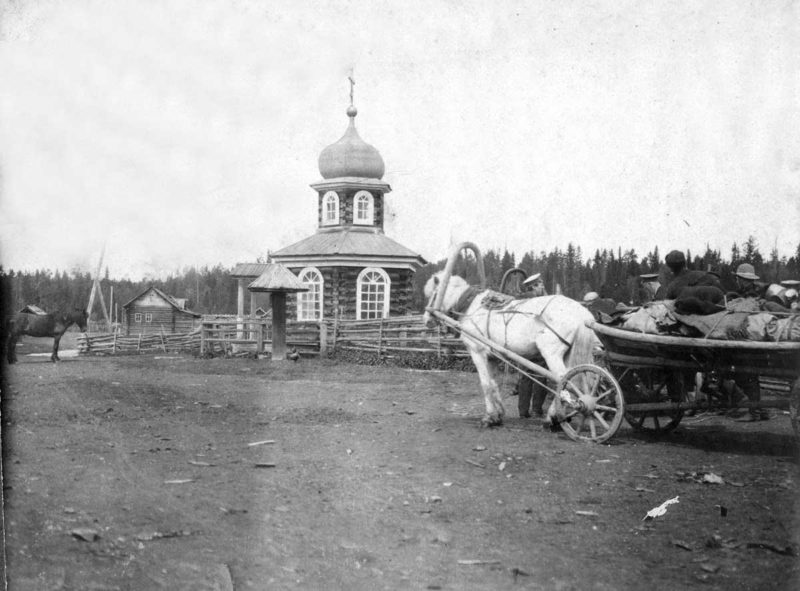 Так в начале XX века выглядела Спасская часовня в Юртах