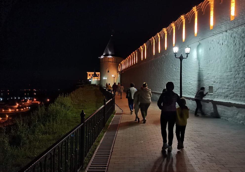 Во время прогулки "Огни Тобольска" вместе с турфирмой "Малыш и Карлсон" из города Режа