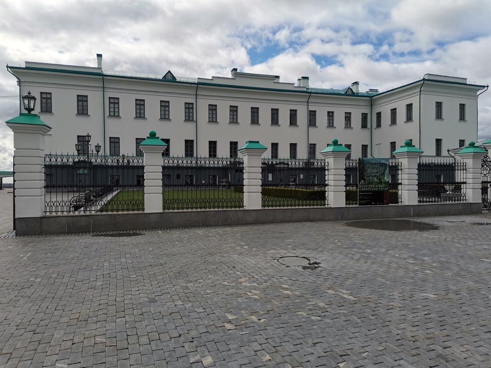 Достопримечательности Тобольска: кремль и храмы. Дворец наместника Тобольского кремля
